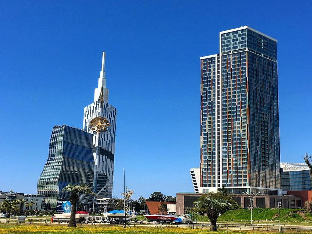 Sister'S Warm Guest House Batumi Exteriör bild