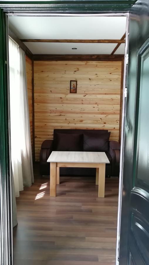 Sister'S Warm Guest House Batumi Exteriör bild